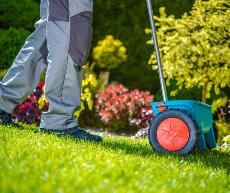 Engazonnement et Pose de Rouleaux de Gazon à Lacanau, Le Cap Ferret, Arès, Le Temple, Saumos et Piquey
