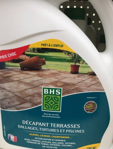 Vente de produits contre la mousse dans les jardins et pelouses au Bassin d’Arcachon
